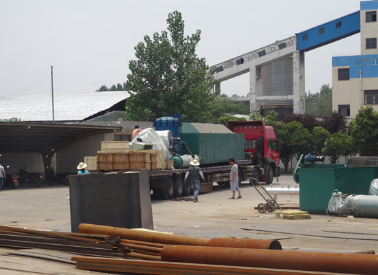 Vidéo de livraison de l'équipement de traitement de l'huile de palme pour les clients nigérians