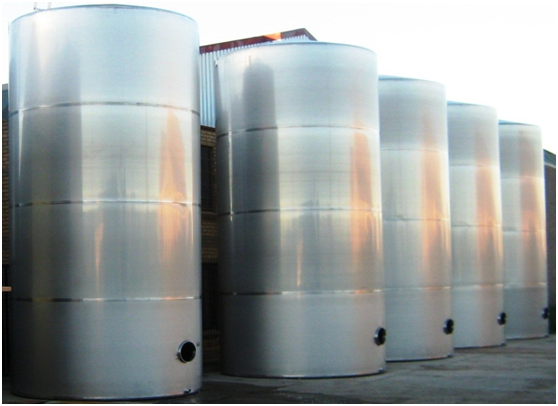 Palm oil storage
